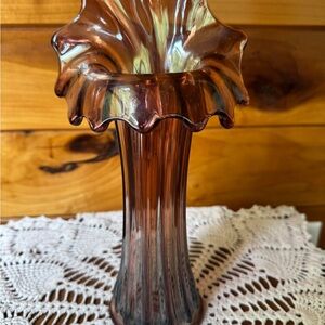 Westmoreland Corinth Glass Vase in Iridescent